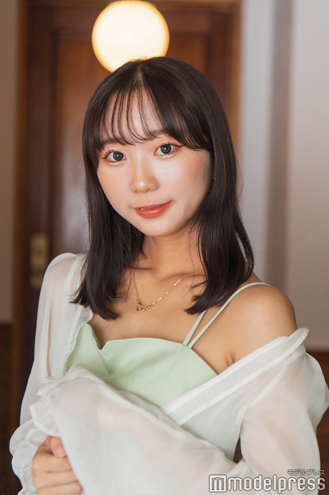 石本菜々子さん（C）モデルプレス