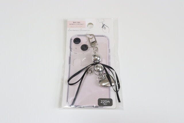 ダイソーのチャーム（メタルパーツ細リボン、シート付き）1