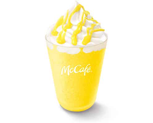 マックカフェ新作「ゴールデンパインフラッペ」トロピカル&ジューシーで爽やかな夏限定の一杯