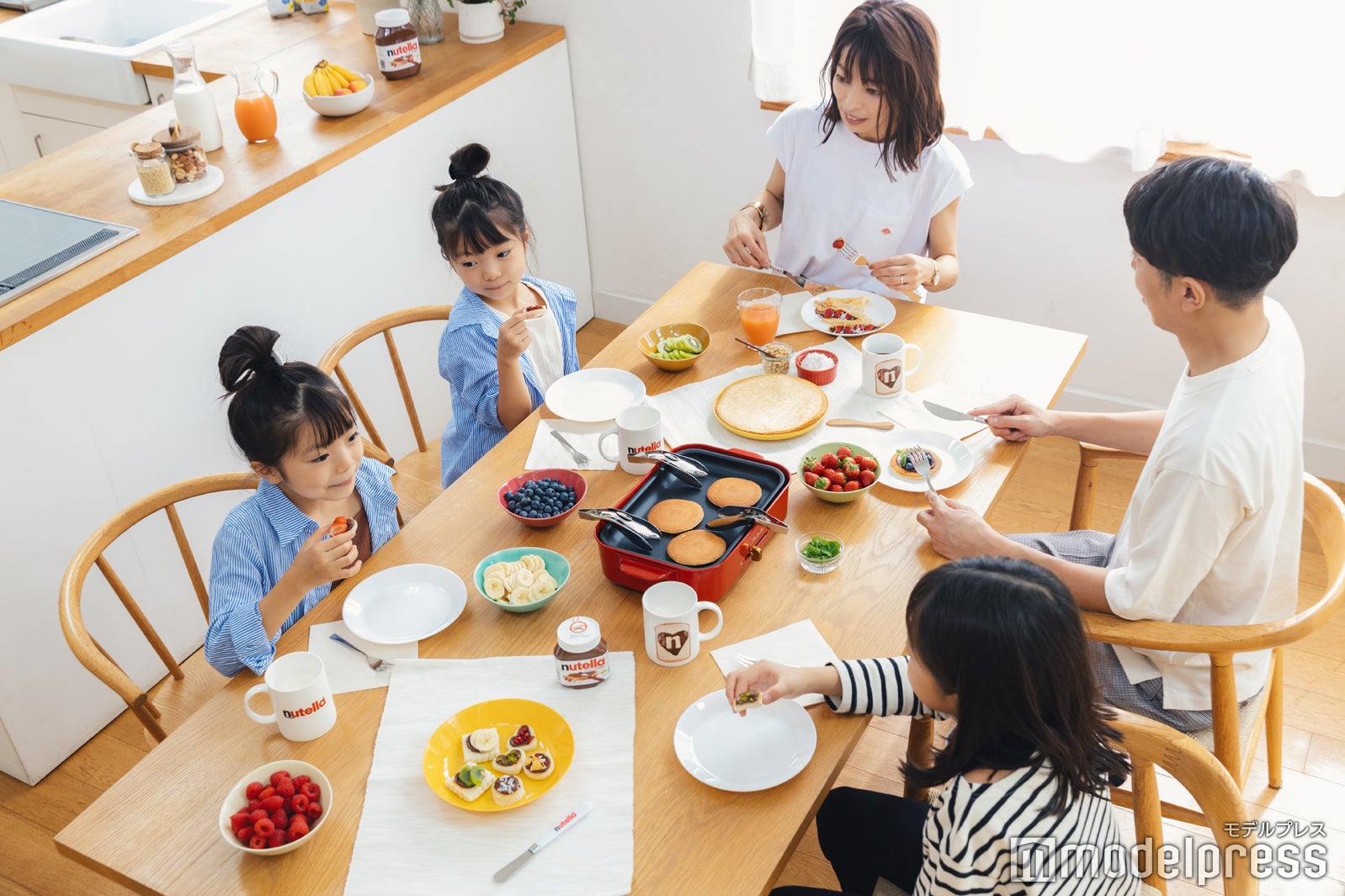 （C）モデルプレス