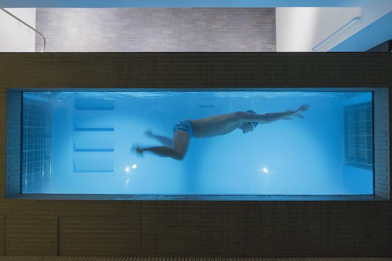 平泳ぎの間違った泳ぎ方