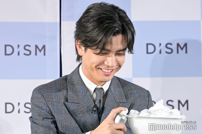 岩田剛典(C)モデルプレス