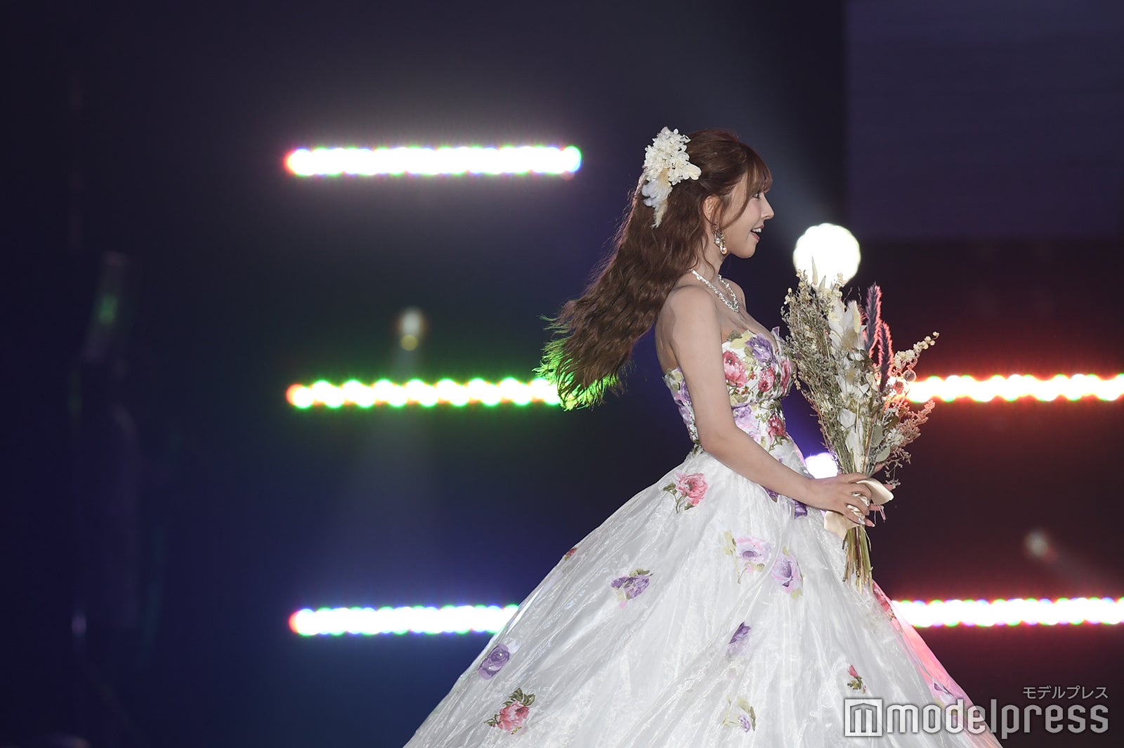 三上悠亜（C）モデルプレス