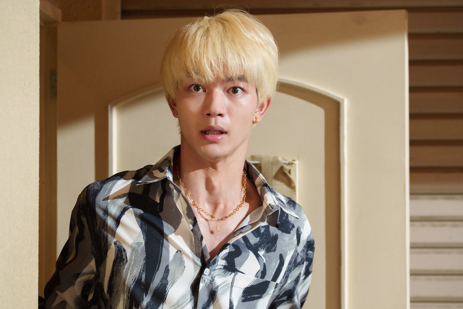 吉澤要人「コーチ」第1話（C）「コーチ」製作委員会