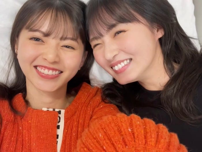 齋藤飛鳥と遠藤さくらの“添い寝”ショット(提供写真)