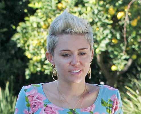 マイリー・サイラス、「もうロングヘアにはしない」