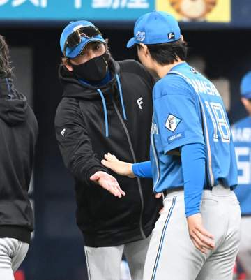 日本ハム・新庄監督 オリックス応援団のコールに異例の言及「『闘志を燃やせ』『気合を入れろ』。あれは響かない。変えてほしいな、と」24年には自軍応援団にも提言