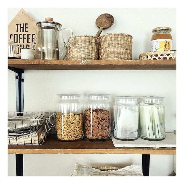 100均ダイソーの調味料入れ特集 生活感のないキッチンインテリアを作ろう モデルプレス