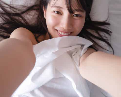 日向坂46河田陽菜とハグ 1st写真集「思い出の順番」書店チェーン特典ポストカード公開