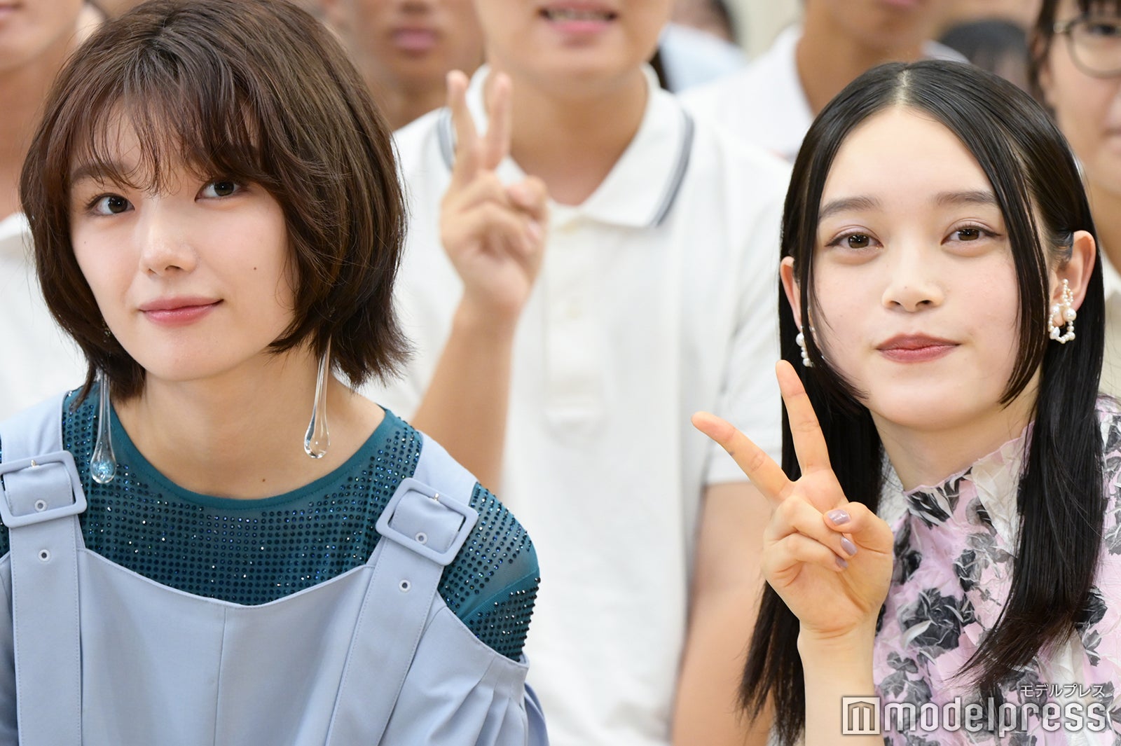 藤吉夏鈴、高石あかり（C）モデルプレス