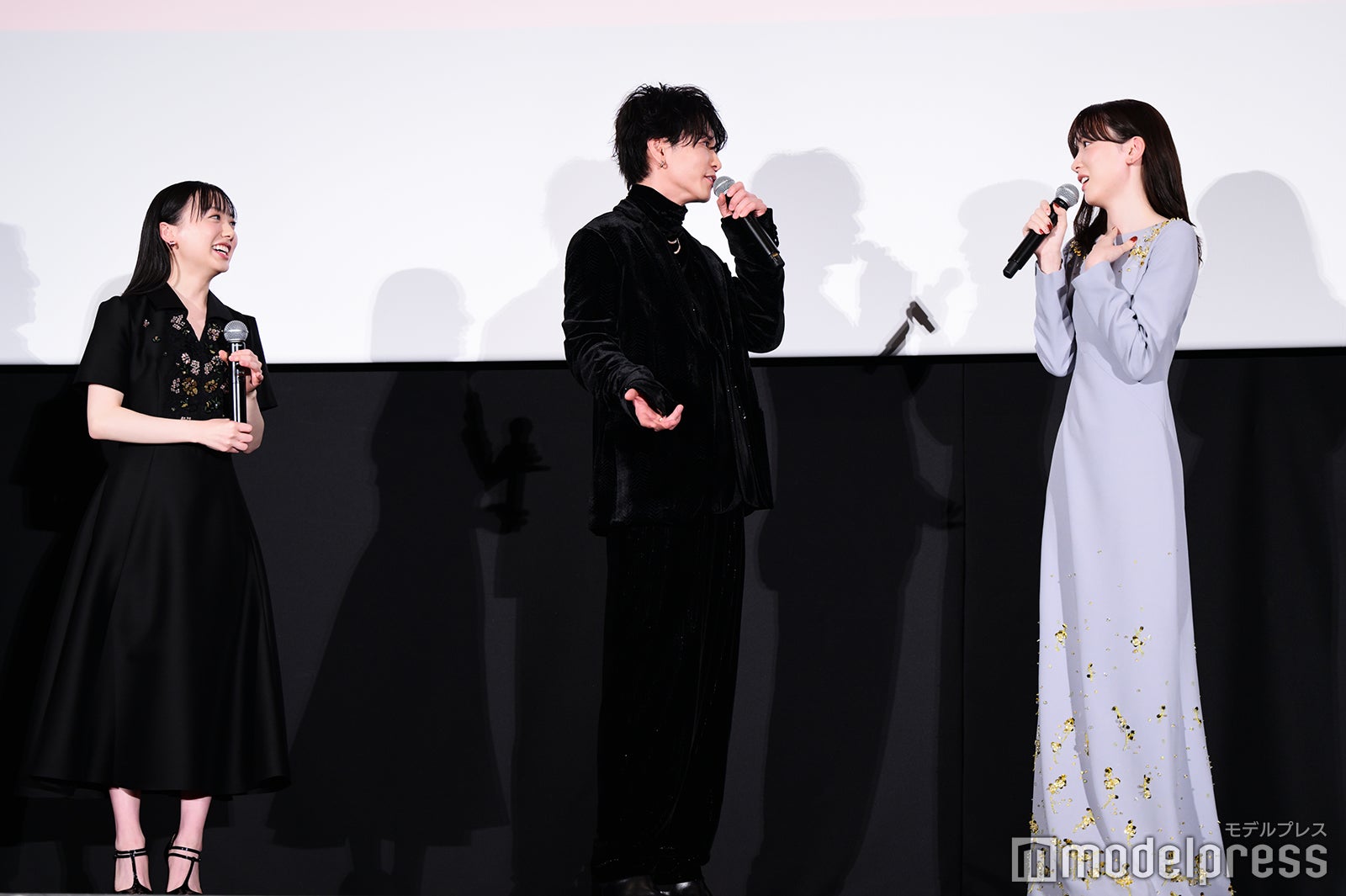 芦田愛菜、佐藤健、永野芽郁（C）モデルプレス