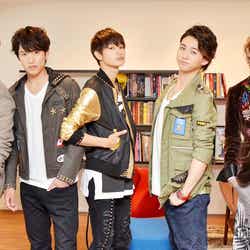 D☆DATE(左から:五十嵐隼士、堀井新太、瀬戸康史、柳下大、荒木宏文)