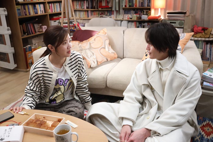 福田麻貴、八木勇征「婚活1000本ノック」第6話より(C)フジテレビ