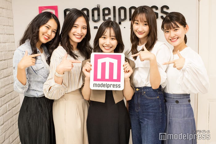 常住紅葉さん、須田美帆さん、中村ななみさん、竹内初菜さん、野口莉子さん/「ミス学習院」ファイナリスト(C)モデルプレス