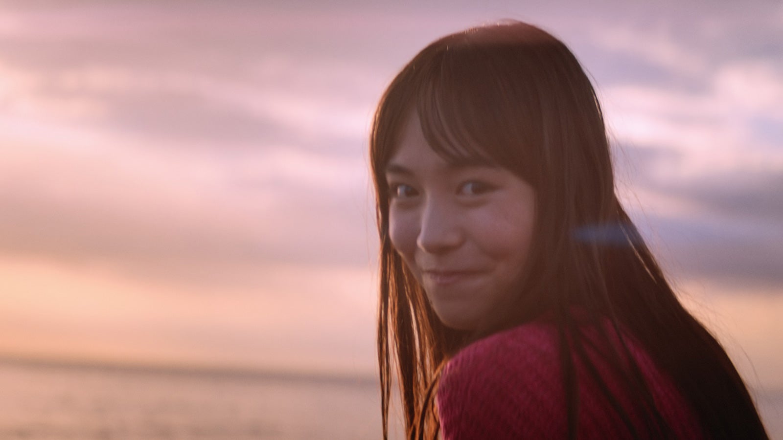 細田善彦、井桁弘恵／新CMより（提供写真）