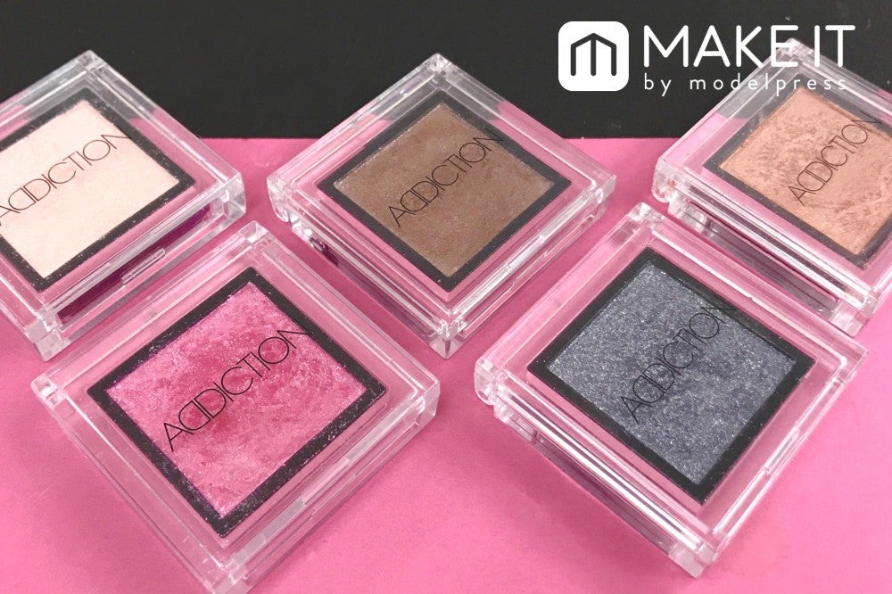  ADDICTION（アディクション）／ザ アイシャドウ／全99色／各2,000円（税抜） (C)メイクイット