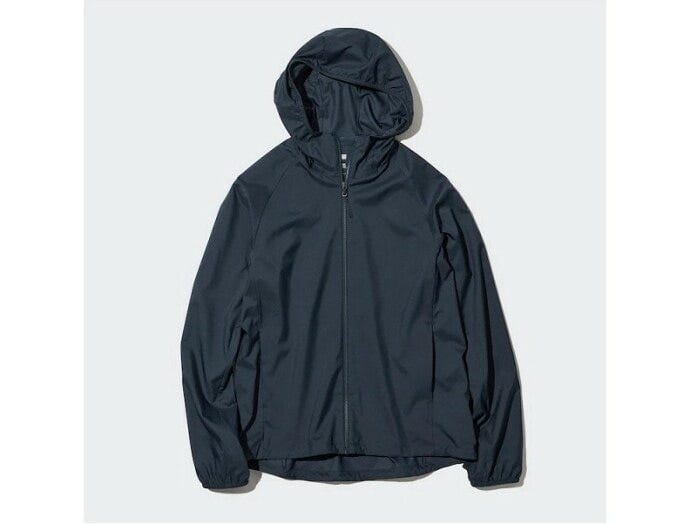 ユニクロ　ポケッタブルUVカットパーカ　2990円（税込）