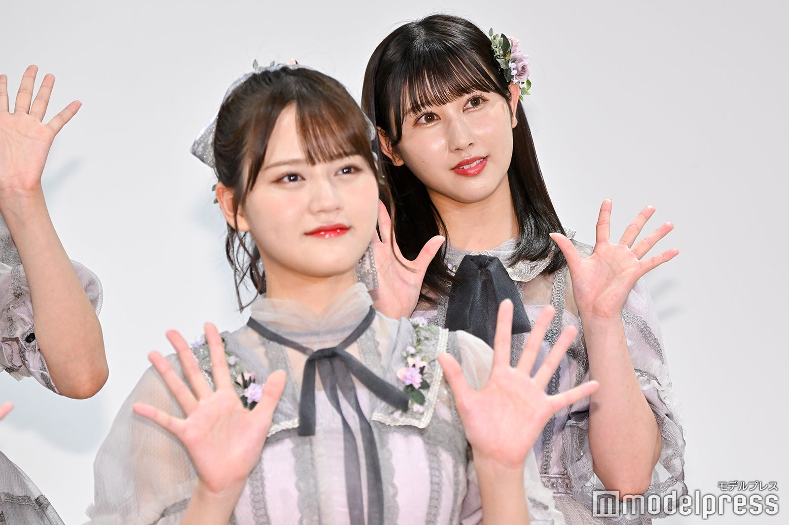 高松瞳、山本杏奈 （C）モデルプレス