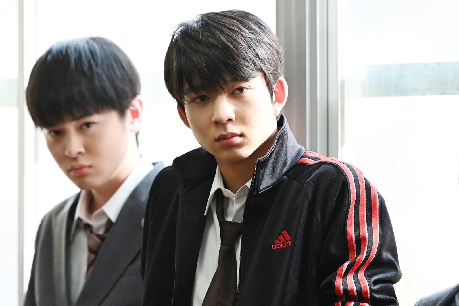 望月歩、鈴木仁／「3年A組 ―今から皆さんは、人質です―」第6話より（C）日本テレビ