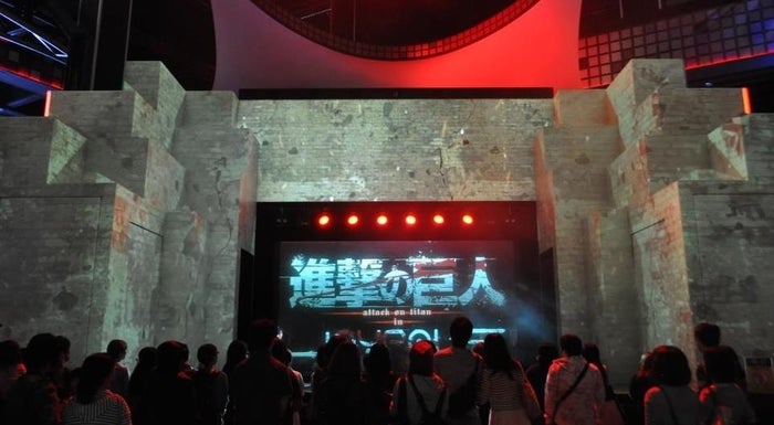 東京ジョイポリスが再び 進撃の巨人 の世界へ 人気大型コラボがパワーアップ 女子旅プレス 東京ジョイポリスが再び 進撃の巨人 の世界へ 人気大型コラボがパワーアップ 女子旅プレス