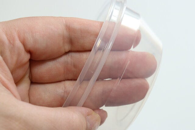 SOLOX生米を1合入れられる食品保存容器　目安線
