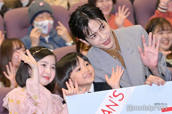 増田梨沙、千葉惣二朗、志尊淳(C)モデルプレス