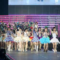 「AKB48 2013 真夏のドームツアー~まだまだ、やらなきゃいけないことがある~」ナゴヤドーム公演2日目より(C)AKS