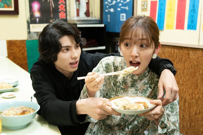 本田響矢、鈴木愛理/「ANIMALS-アニマルズ-」第2話より(C)AbemaTV, Inc.