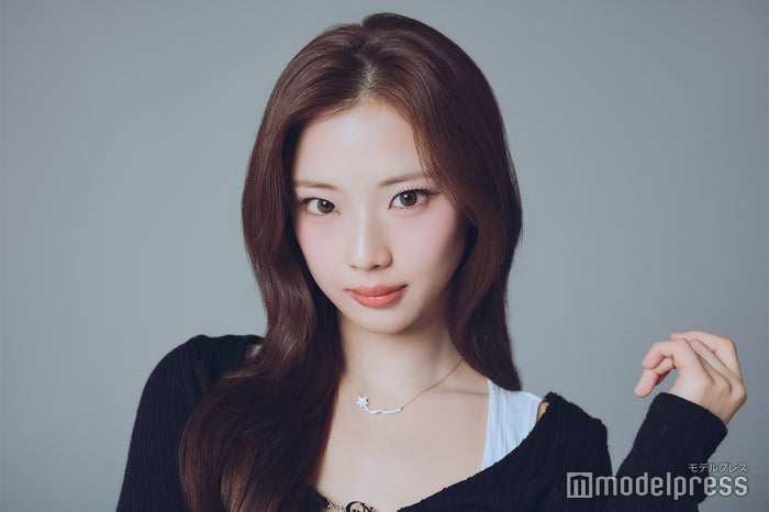 モデルプレスのインタビューに応じたBABYMONSTER／ルカ（C）モデルプレス