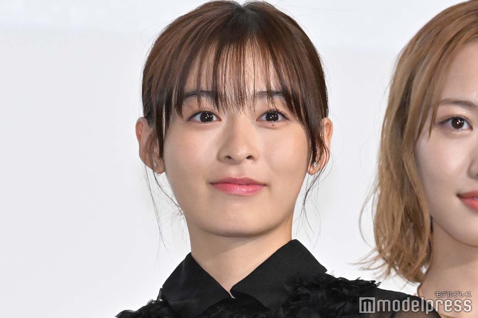 森七菜、キャミドレスで美背中大胆見せ「大人っぽくて素敵