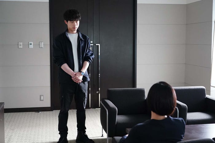 坂口健太郎「CODE―願いの代償―」第9話より(C)読売テレビ・日本テレビ