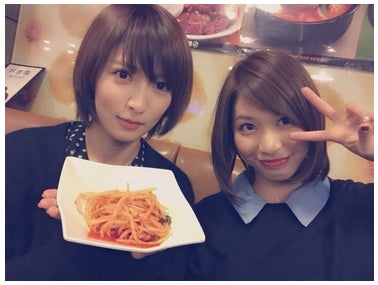 （左から）夏菜、大島麻衣／夏菜オフィシャルブログ（Ameba）より