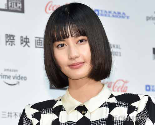 橋本愛「化粧全落ち」自撮り公開 フェス満喫ショットに「美人すぎる」「全力で楽しんでる」と反響