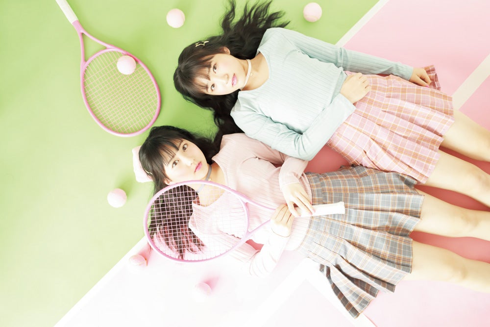 HKT48（左から）田中美久、矢吹奈子（画像提供：徳間書店）