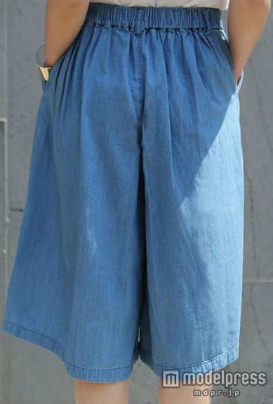 デニムガウチョパンツ「i-SOOK」4,990円（税込）