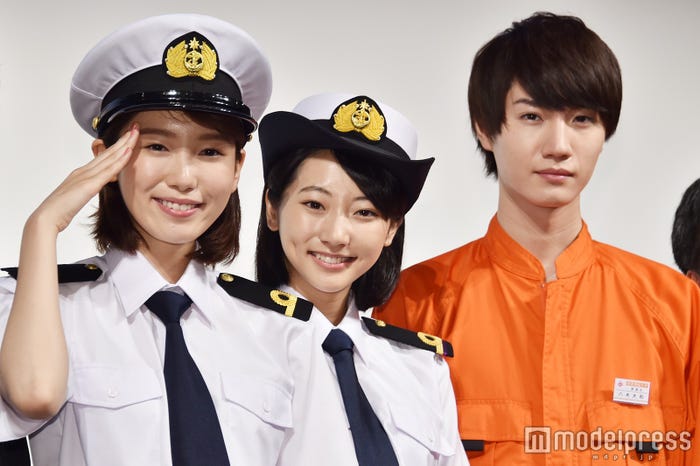 飯豊まりえ、武田玲奈、桜田通(C)モデルプレス