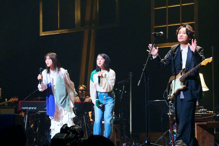 吉岡聖恵、上白石萌音吉岡聖恵「“yattokosa”Tour 2024-25<kibi>」カメラマン:板橋淳一/柴田和彦、取材・文:森朋之