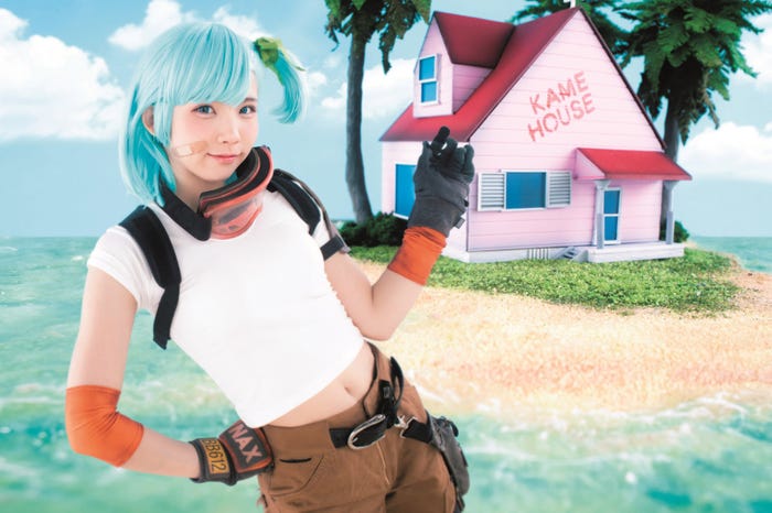 えなこ(C)桑島智輝/集英社(C)バードスタジオ/集英社