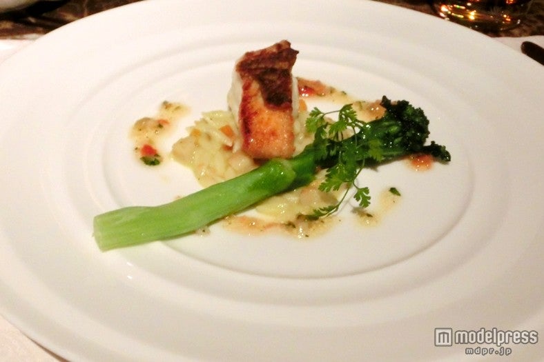 真鯛のインパデッラ スモークホタテ入りのリゾーニを添えて