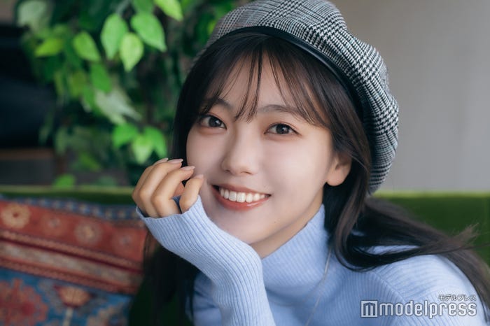 秋山理湖さん(C)モデルプレス