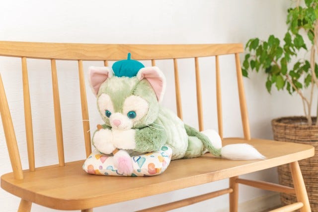 だきまくら 6,500円(C)Disney