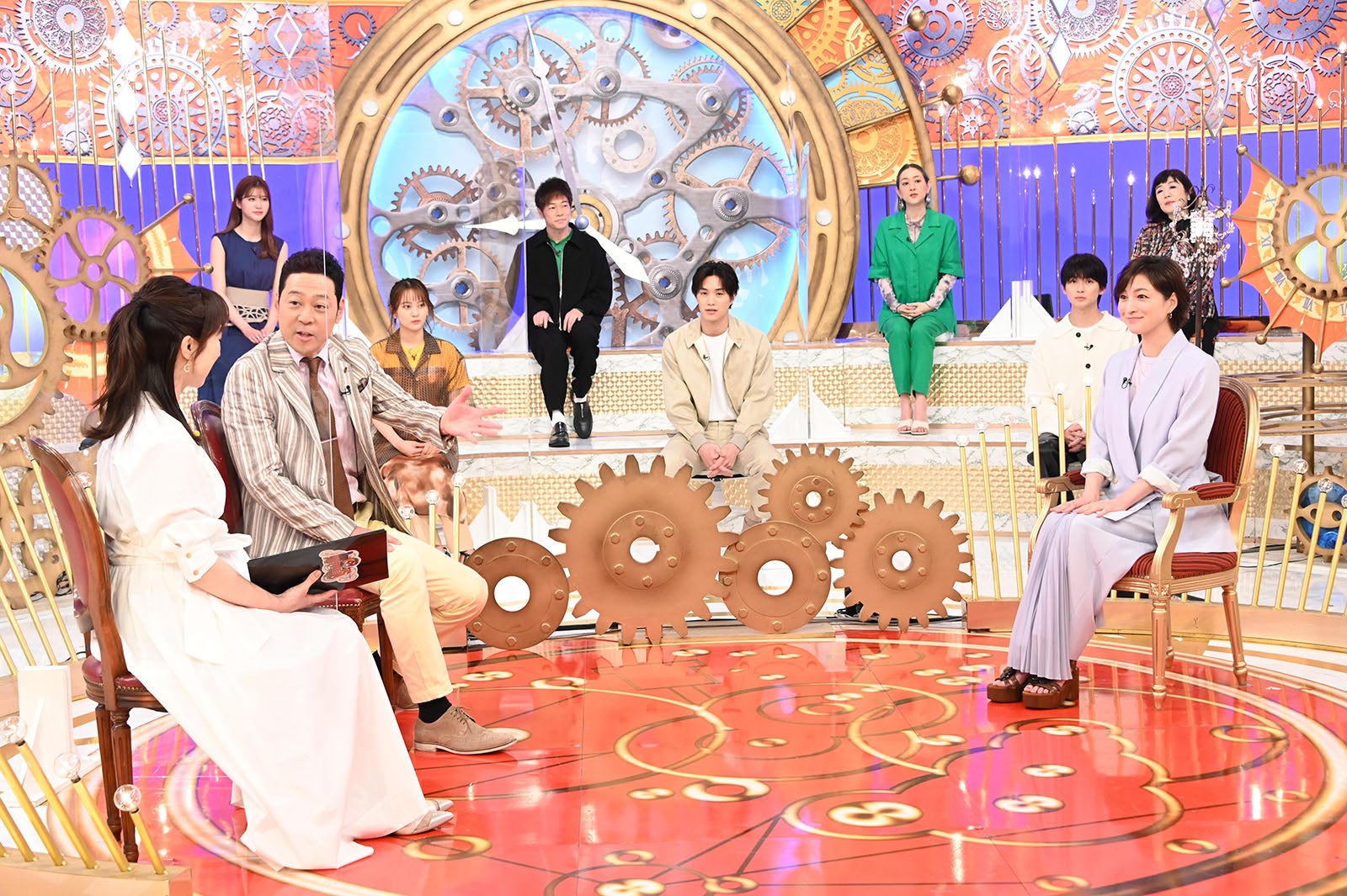 川田裕美、東野幸治、広末涼子（C）日本テレビ