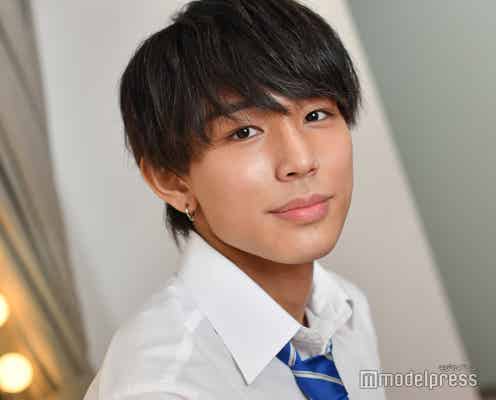 「今日好き」長濱薩生、ナイトプールで上裸姿披露「ドキッとしちゃう」「濡れ髪素敵」