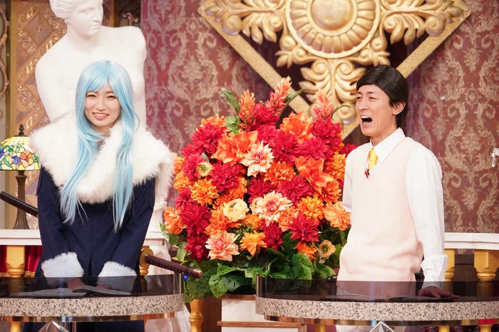 畑下由佳アナウンサー、矢部浩之(C)日本テレビ