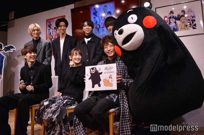 くまモン、熊本出身の陳内将と意気投合 (C)モデルプレス