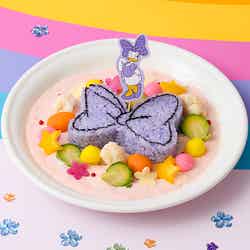 <Daisy>リボンシチューライス税込1,590円(C)Disney