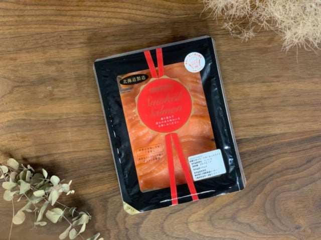 成城石井　スモークサーモンスライス　トップ画像