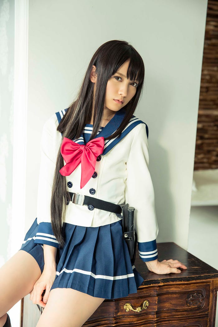 本城遊理に扮した桃月なしこ(C)講談社 桃月なしこ feat.『天空侵犯』