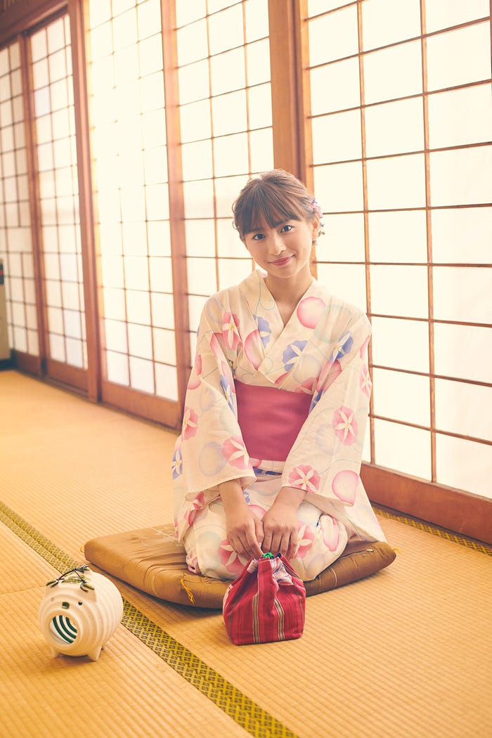 龍夢柔(ロン・モンロウ)1st Photo Book/撮影:小暮和音