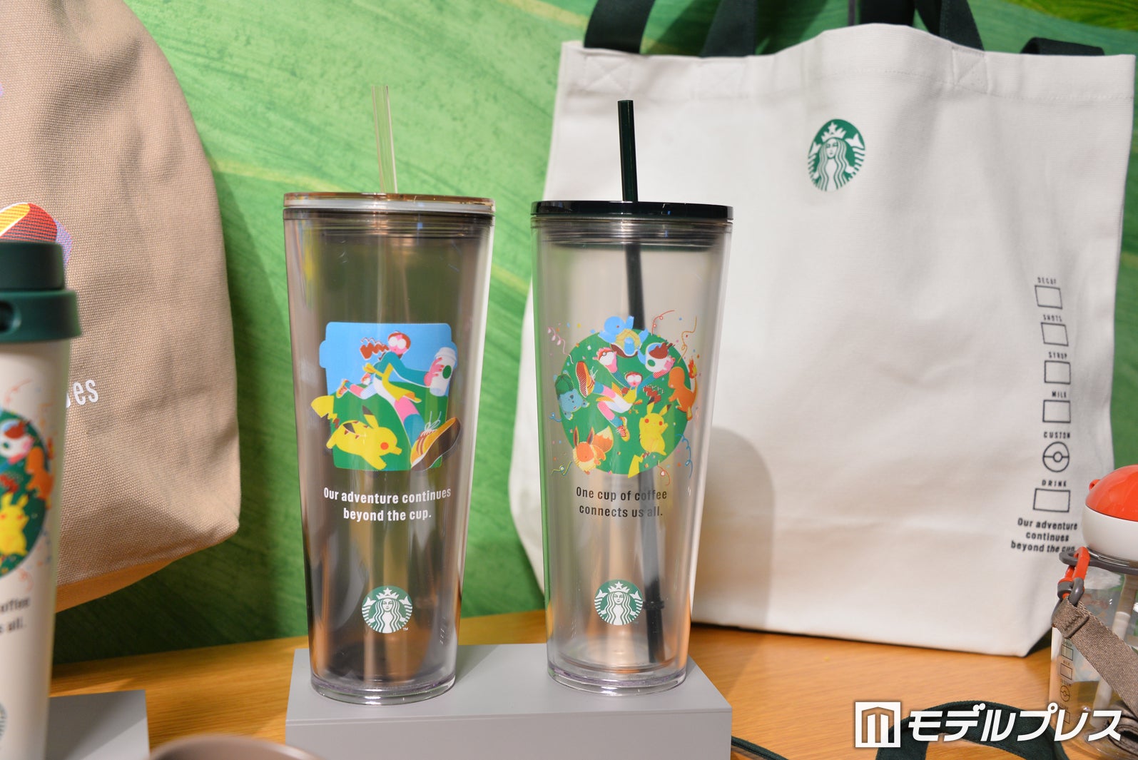 『Pokemon + STARBUCKS コールドカップタンブラー 710ml コーヒーコネクション/コーヒーアドベンチャー』各￥4,000（C）モデルプレス